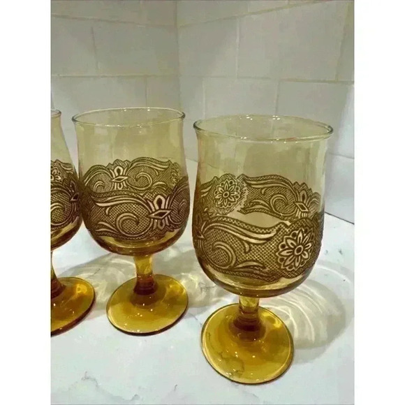 4 Vintage Libbey Americana Amber Stemmed Wine Glasses Goblets Embossed 8 Oz. - Picture 4 of 14